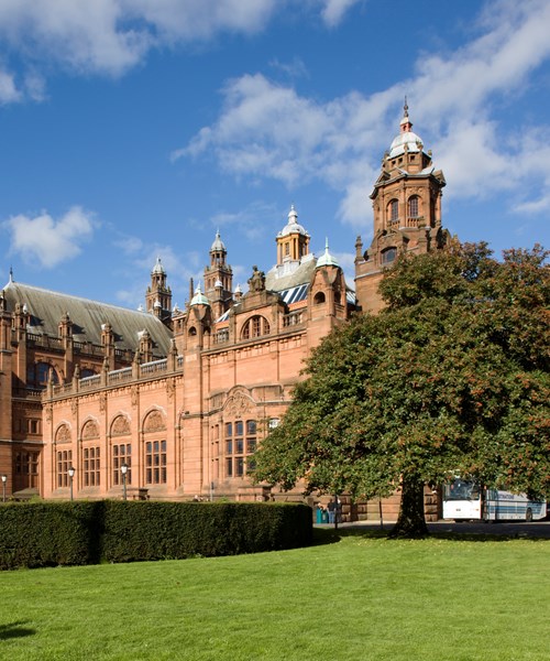 External view of the front of Kelvingrove Art Gallery & Museum