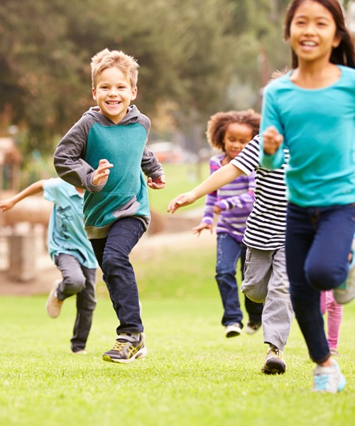 young children running