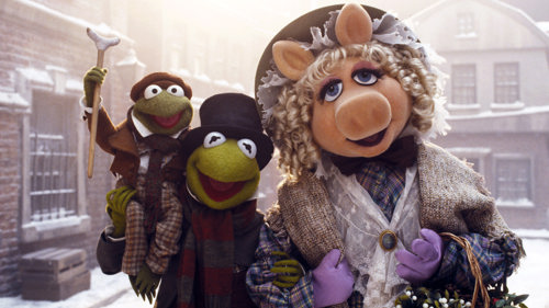 Scene from The Muppet Christmas Carol showing Miss Piggy, Kermit and Robin