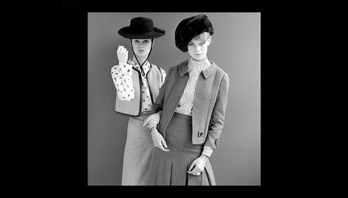 Celia Hammond modelling ‘Coal Heaver’ (left) and Jean Shrimpton (right), 1962 Photograph by John French © John French / Victoria and Albert Museum, London