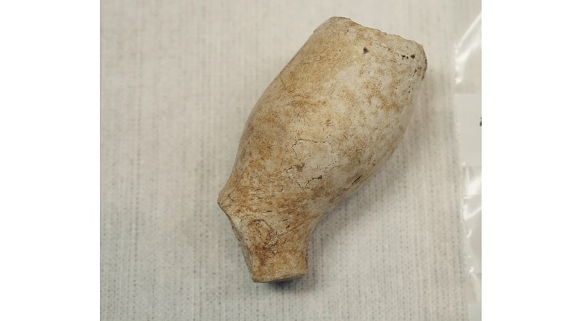 photograph showing another fragment of smoking pipe